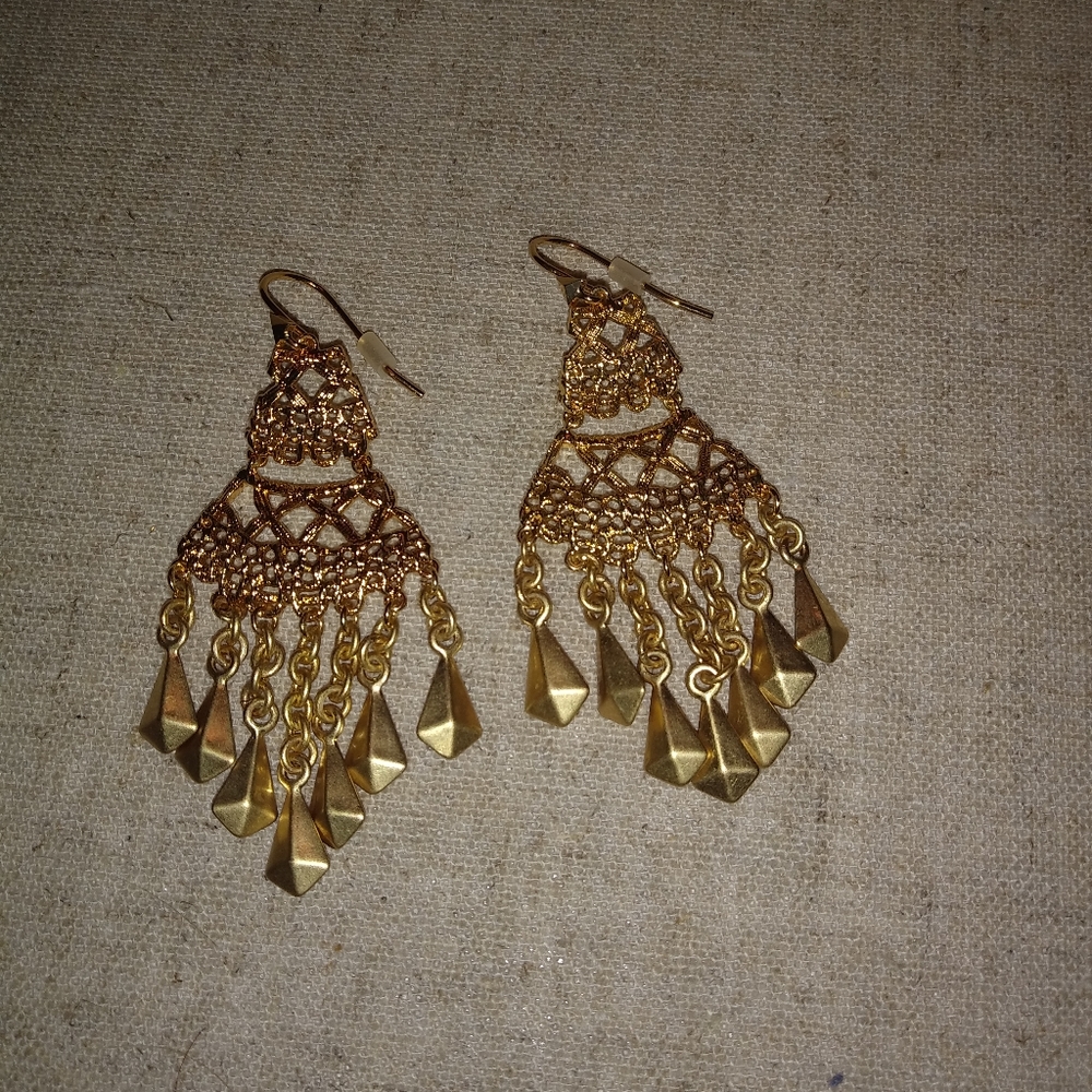 Chandelier earrings